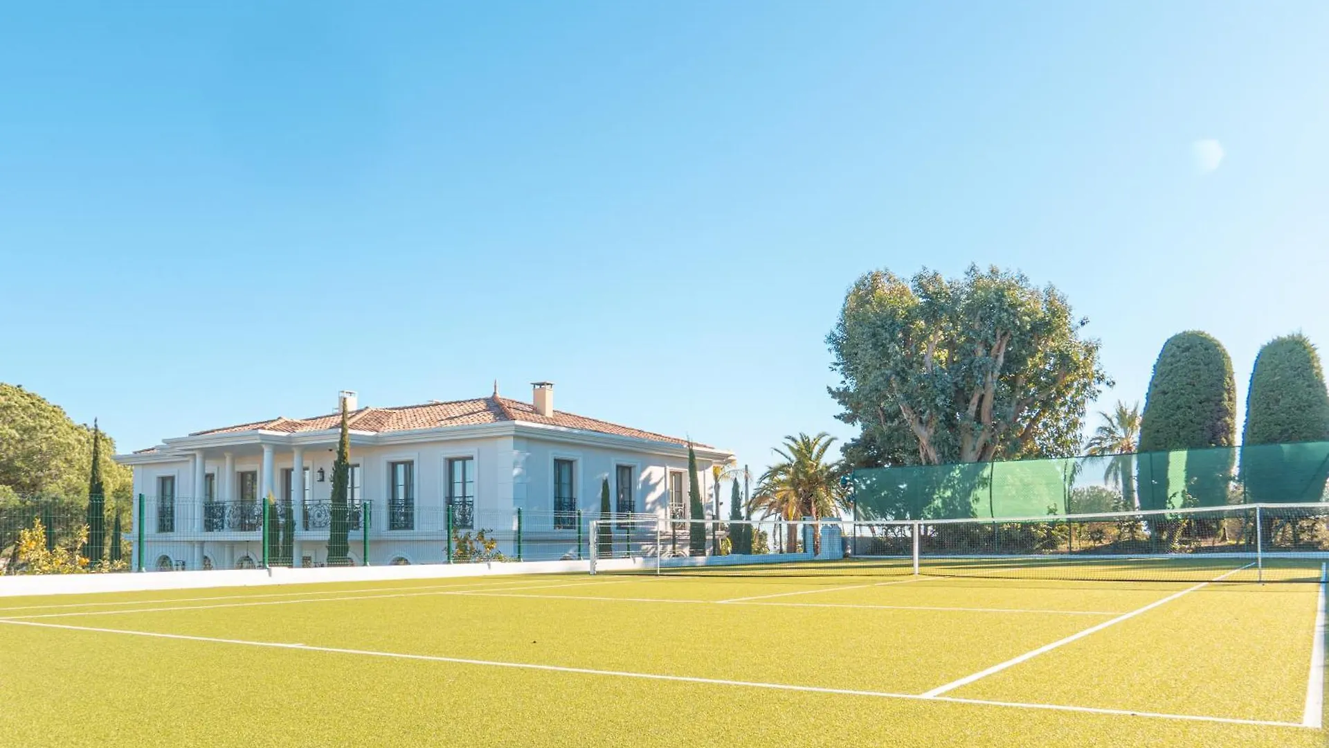 Palace De Lys Cannes 0*,  France