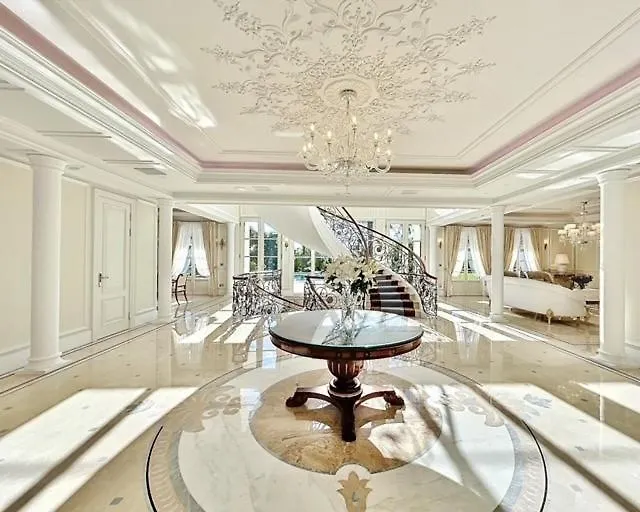 Villa Palace De Lys Cannes