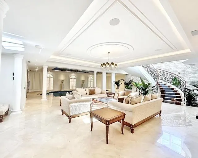 Palace De Lys Cannes Villa